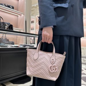 Gucci(古驰)GG MarmontMini totes.