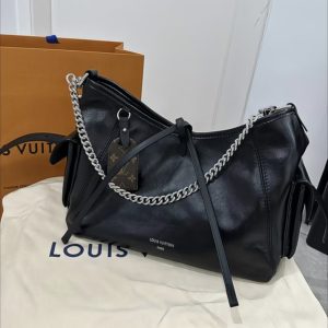 路易威登(Louis Vuitton)Carryall Cargo